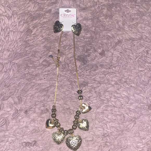 Crystal Avenue- Earring and Necklace Love set - Picture 3 of 4